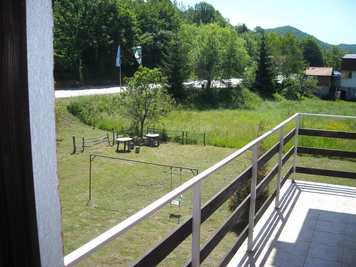 Motel Sretno Good Luck Trnovo Exterior photo